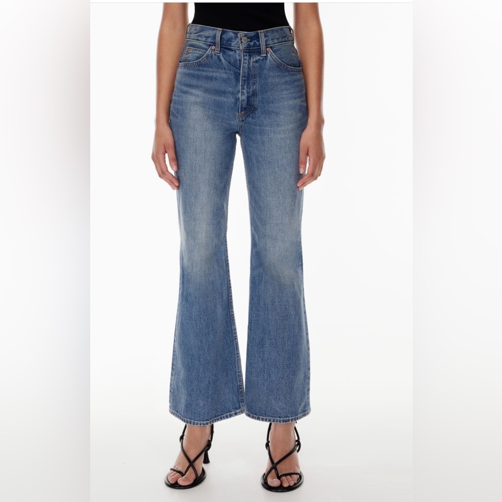 Aritzia Denim Forum Marlene 60s High Flare 30L - size 25- medium blue